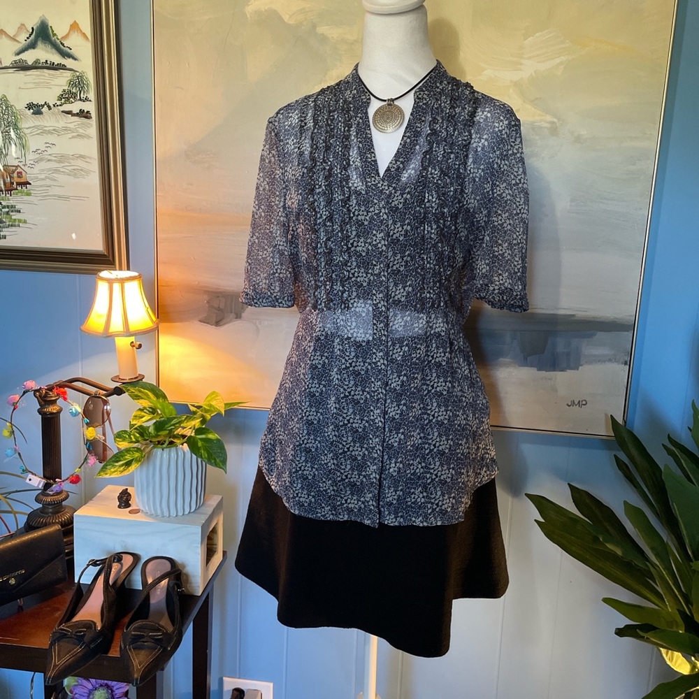 Banana Republic Black and Gray Blouse